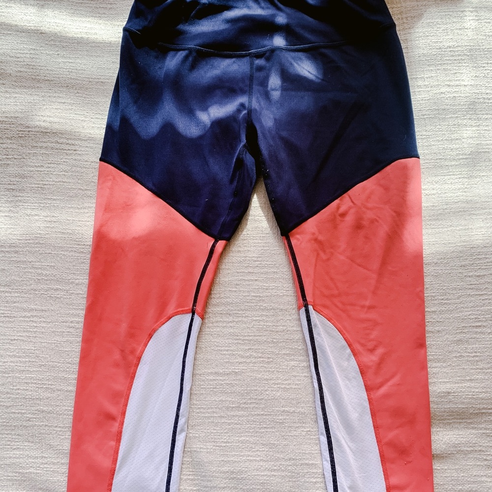 Colorblock Active Capris - Picture 2 of 3